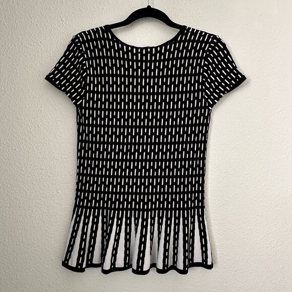 Antonio Melani Black & White Geometric Knit Peplum Top - Sculptural Slimming S - Picture 7 of 11